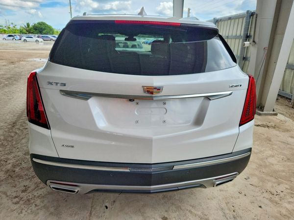 2024 CADILLAC XT5 Premium Luxury — DIRR
