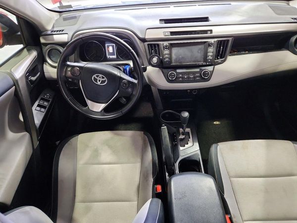 2016 TOYOTA RAV4 XLE (M Grade) — CKPT