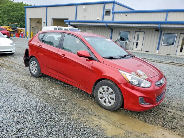 2017 HYUNDAI ACCENT SE Base — Passenger 3/4
