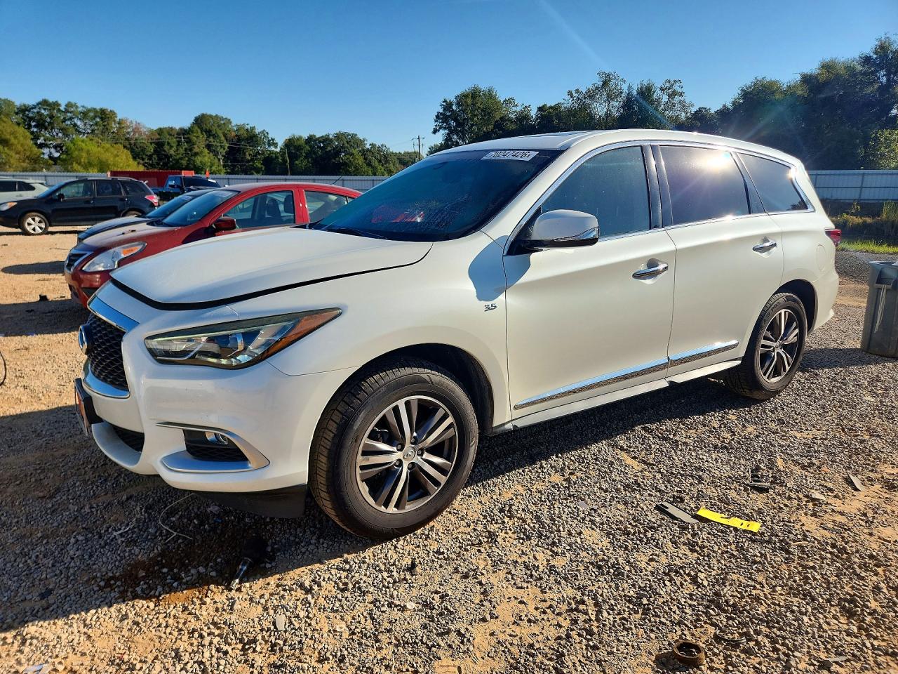 2016 INFINITI QX60 — Front 3/4