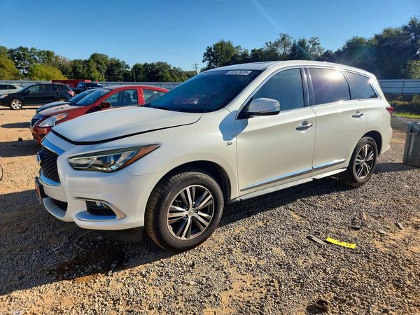 2016 INFINITI QX60 — Front 3/4