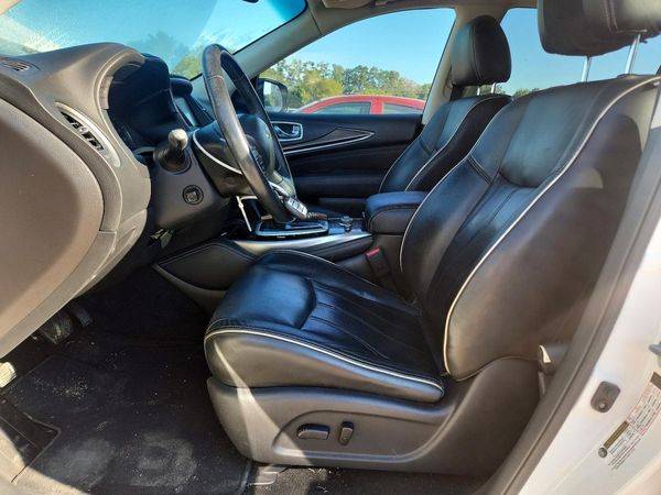2016 INFINITI QX60 — DENT