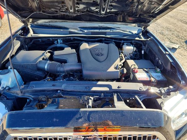 2017 TOYOTA TACOMA — Engine bay