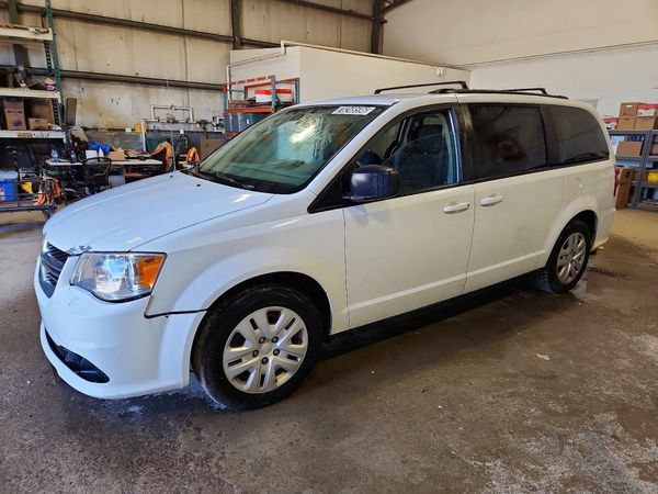 2018 DODGE CARAVAN SE — Front 3/4