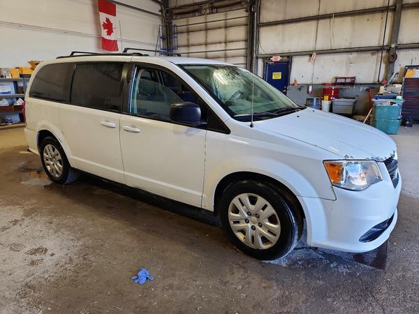 2018 DODGE CARAVAN SE — Passenger 3/4