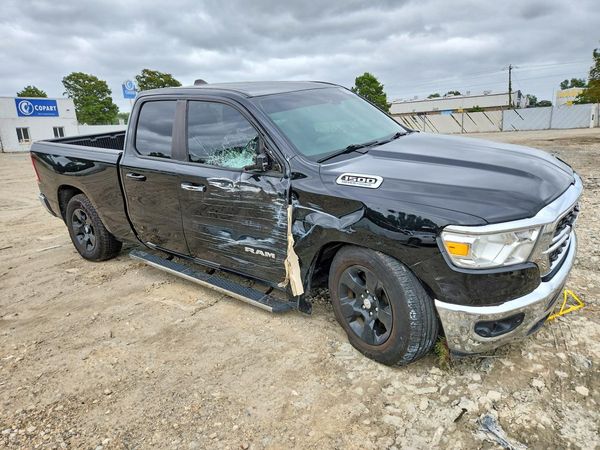 2022 RAM 1500 Big Horn, Lone Star — Passenger 3/4
