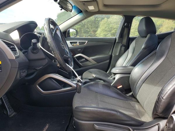 2013 HYUNDAI VELOSTER — DENT