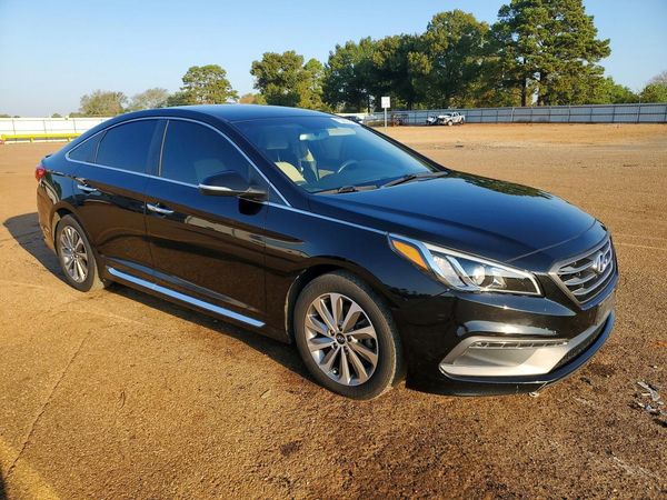 2015 HYUNDAI SONATA — Passenger 3/4