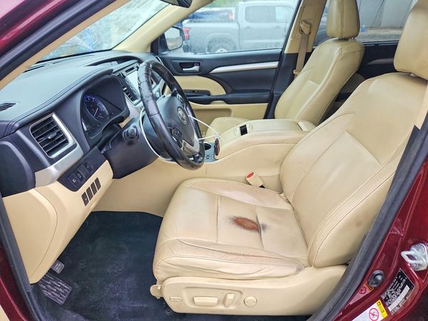 2017 TOYOTA HIGHLANDER SE/XLE — DENT