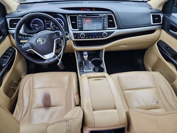 2017 TOYOTA HIGHLANDER SE/XLE — CKPT