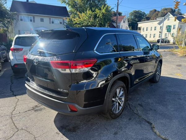 2019 TOYOTA HIGHLANDER SE/XLE