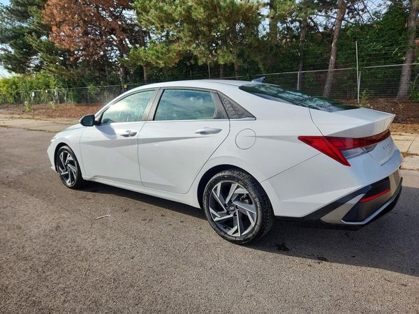 2025 HYUNDAI ELANTRA SEL Convenience — DSRA
