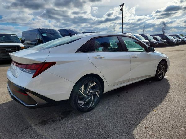 2025 HYUNDAI ELANTRA SEL Convenience — PSRA