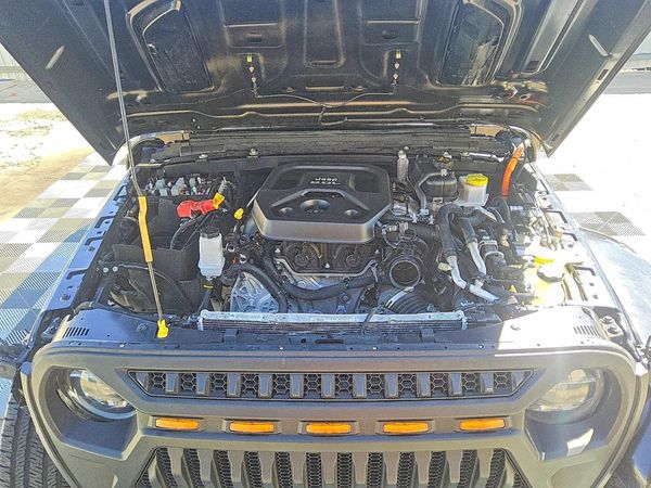 2022 JEEP WRANGLER Unlimited Sahara 4XE — Engine bay