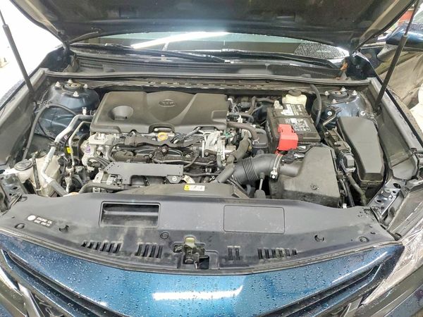 2018 TOYOTA CAMRY L/LE/SE/XLE — Engine bay