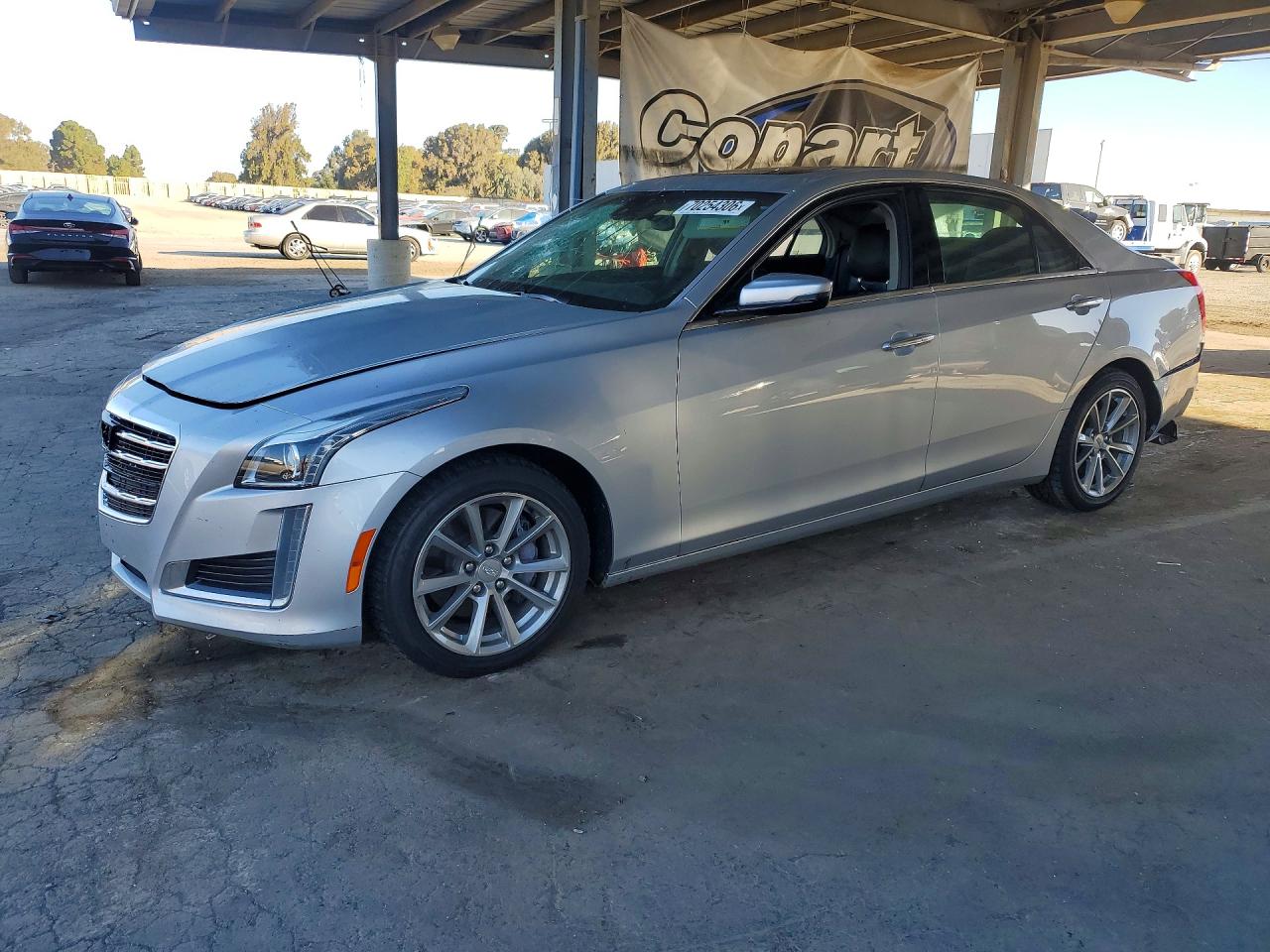 2019 CADILLAC CTS Luxury — Front 3/4