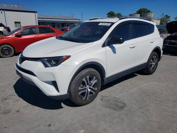 2018 TOYOTA RAV4 — DSFA — Front 3/4