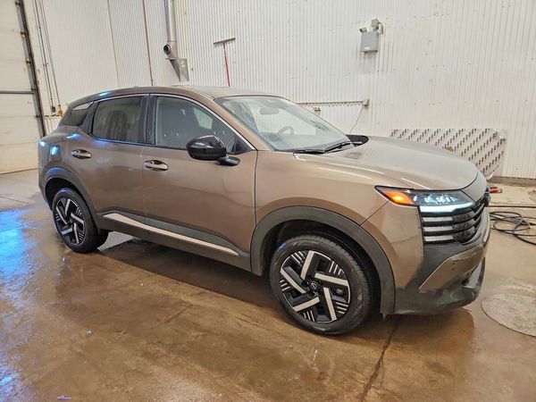 2026 NISSAN KICKS SV — Passenger 3/4