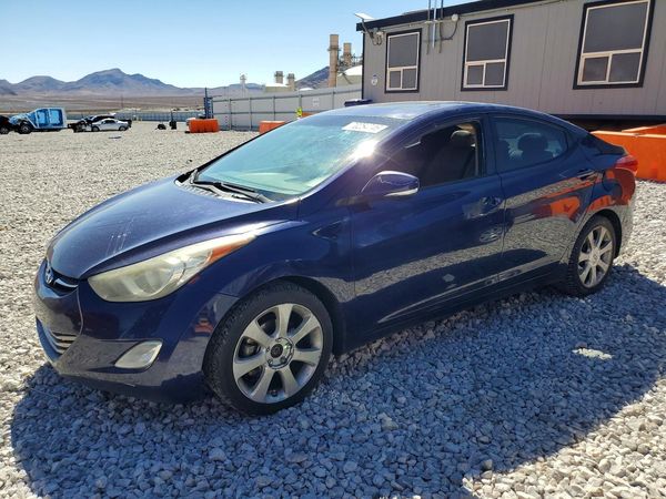 2013 HYUNDAI ELANTRA — DSFA — Front 3/4