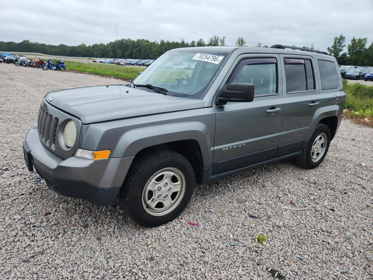 2014 JEEP PATRIOT Sport — Front 3/4