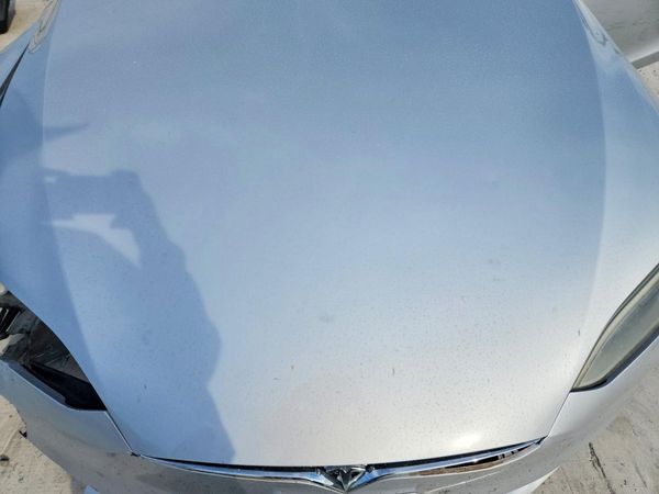 2018 TESLA MODEL S — Engine bay