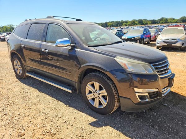 2014 CHEVROLET TRAVERSE 1LT — Passenger 3/4
