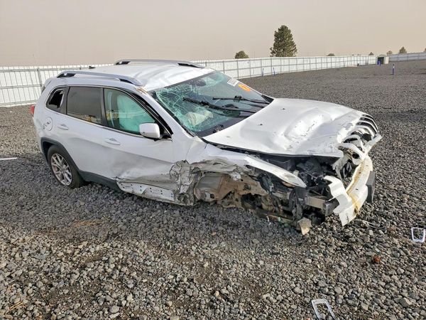2014 JEEP CHEROKEE Latitude — Passenger 3/4