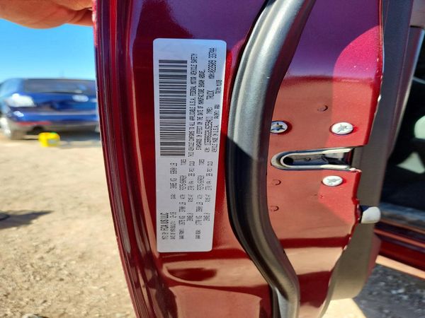 2018 RAM 1500 SLT — VINS