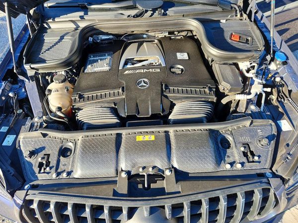 2024 MERCEDES-BENZ GLE — Engine bay