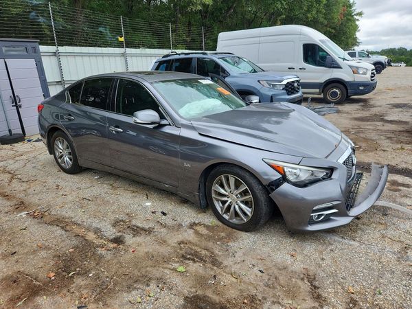 2016 INFINITI Q50 — Passenger 3/4