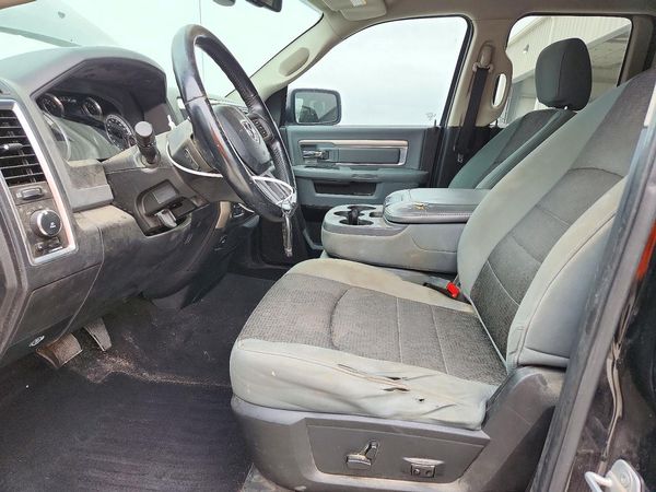 2013 RAM 1500 SLT — DENT