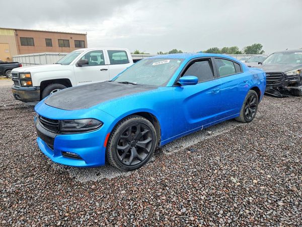 2015 DODGE CHARGER SXT — Front 3/4