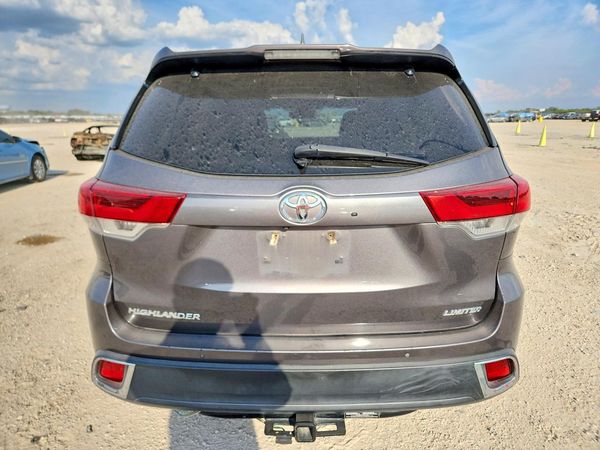 2017 TOYOTA HIGHLANDER Ltd/Ltd Platinum — DIRR