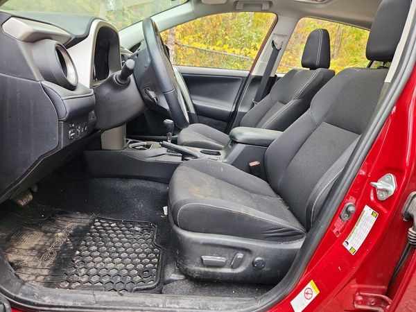 2018 TOYOTA RAV4 Adventure/XLE — DENT