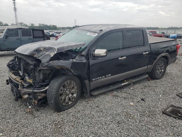 2018 NISSAN TITAN — DSFA — Front 3/4