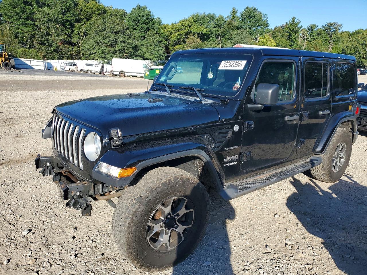 2020 JEEP WRANGLER UNLIMITED Unlimited Sahara — Front 3/4