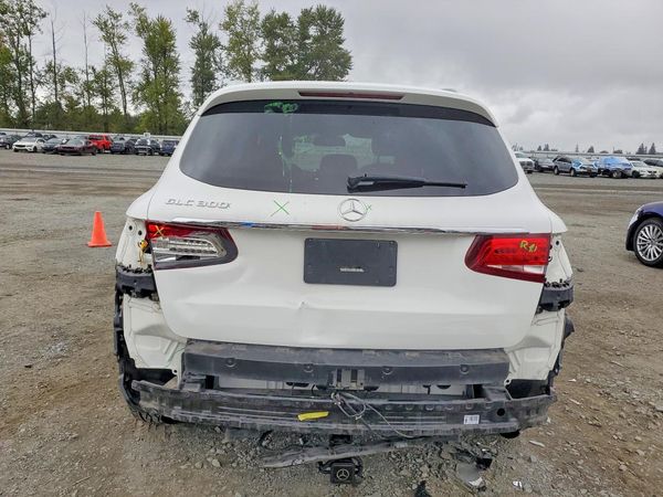 2018 MERCEDES-BENZ GLC GLC300 — DIRR