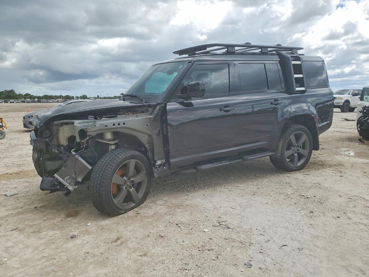 2024 LAND ROVER DEFENDER 130 Outbound — Front 3/4