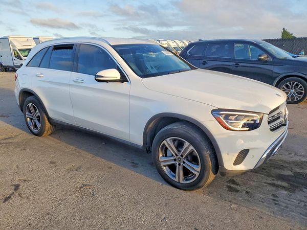 2020 MERCEDES-BENZ GLC — Passenger 3/4