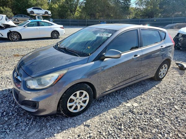 2014 HYUNDAI ACCENT — DSFA — Front 3/4