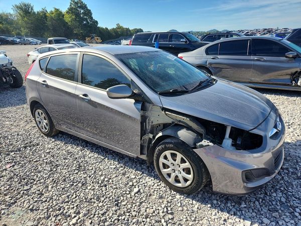 2014 HYUNDAI ACCENT 5DR GS / 4DR GLS — Passenger 3/4