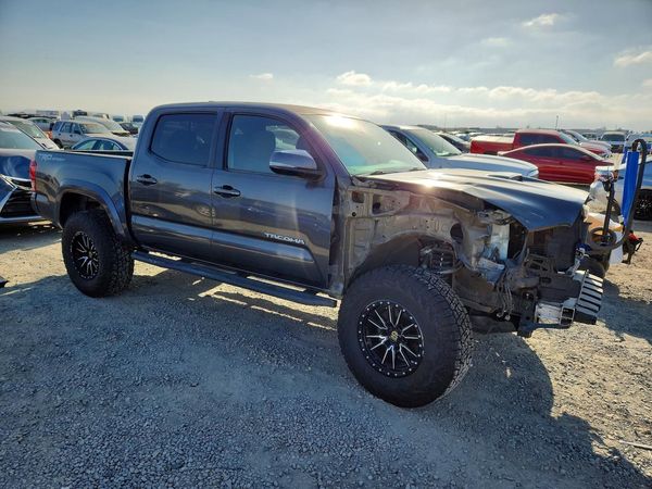 2018 TOYOTA TACOMA — Passenger 3/4