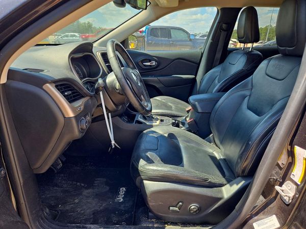 2015 JEEP CHEROKEE Limited — DENT