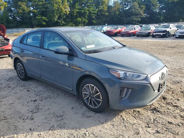 2021 HYUNDAI IONIQ SE — Passenger 3/4