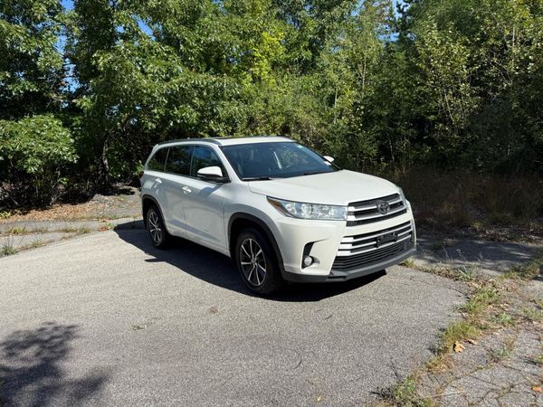 2018 TOYOTA HIGHLANDER