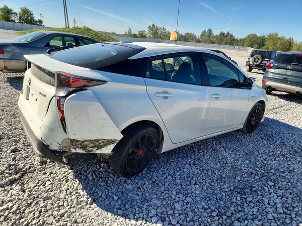 2017 TOYOTA PRIUS — PSRA