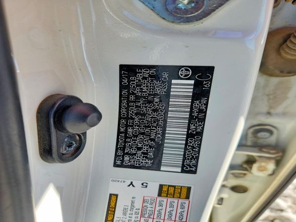 2017 TOYOTA PRIUS — VINS