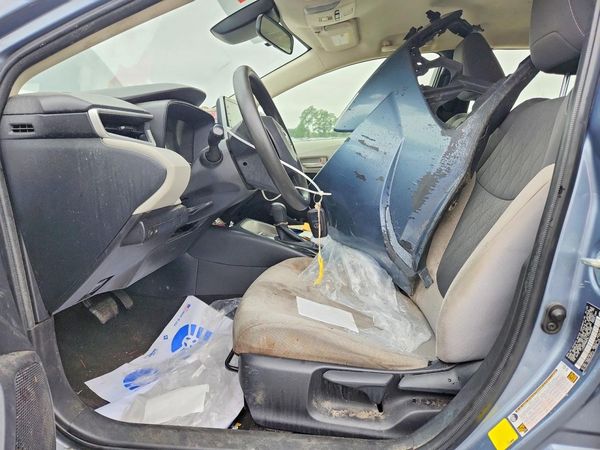 2020 TOYOTA COROLLA LE w/Premium pkg2 — DENT