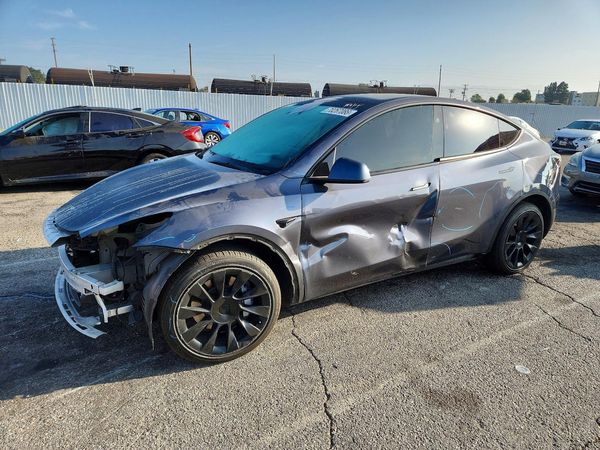 2023 TESLA MODEL Y — DSFA — Front 3/4