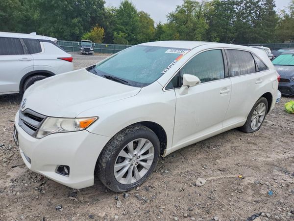 2013 TOYOTA VENZA — Front 3/4